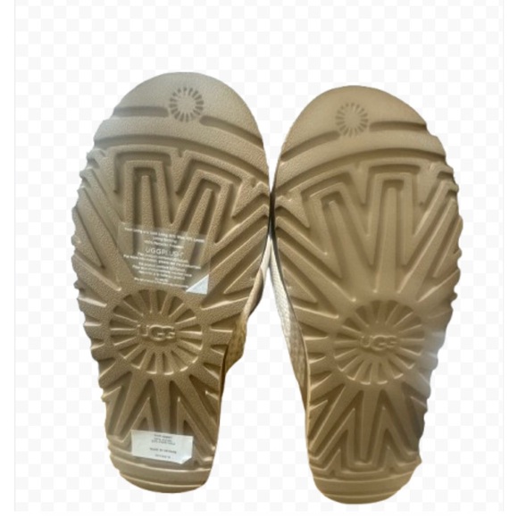 COPY - UGG CLASSIC SOLENE TALL WOMAN’S SIZE 7 NIB CRÈME - Picture 4 of 5